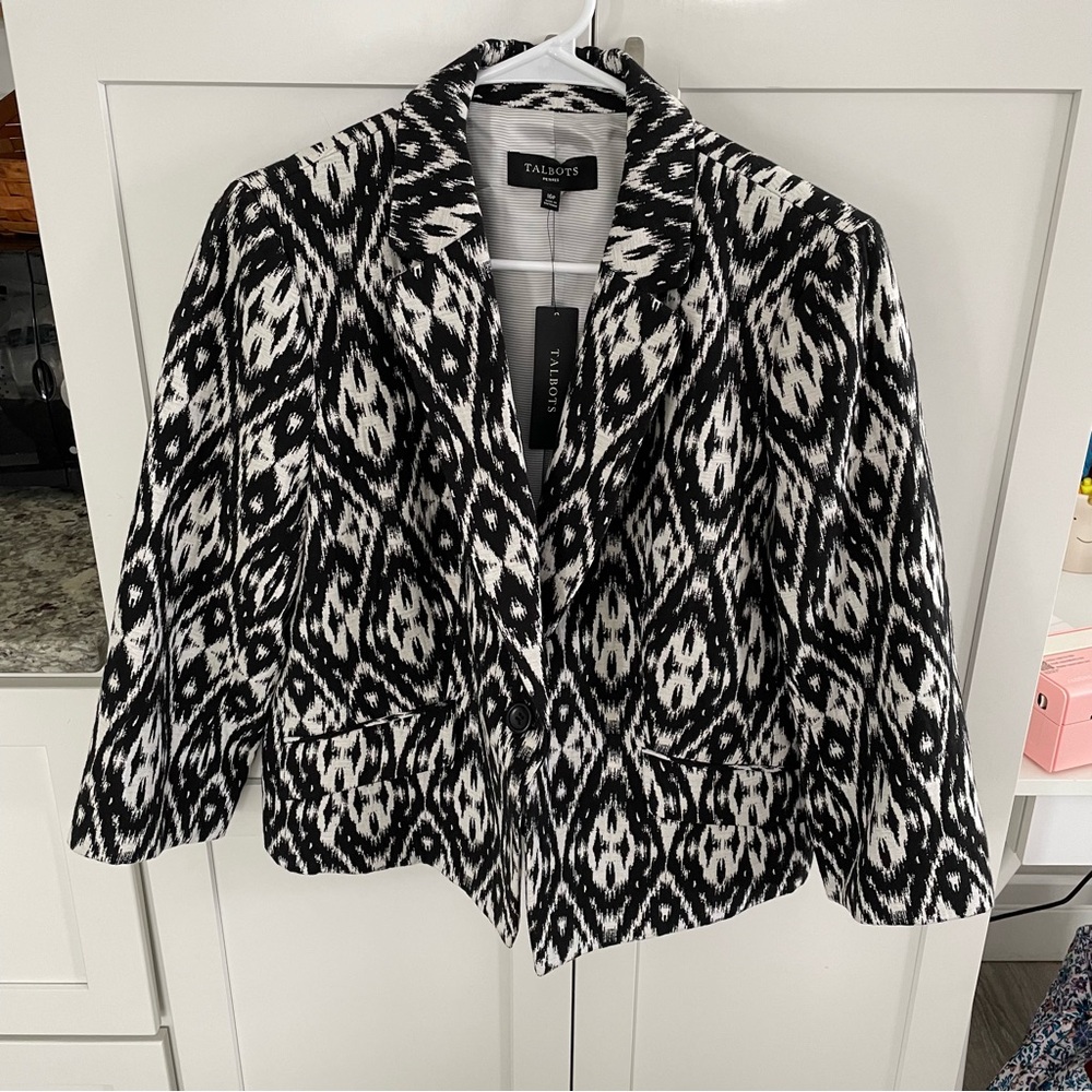 ✨NWT✨Talbots Statement Blazer